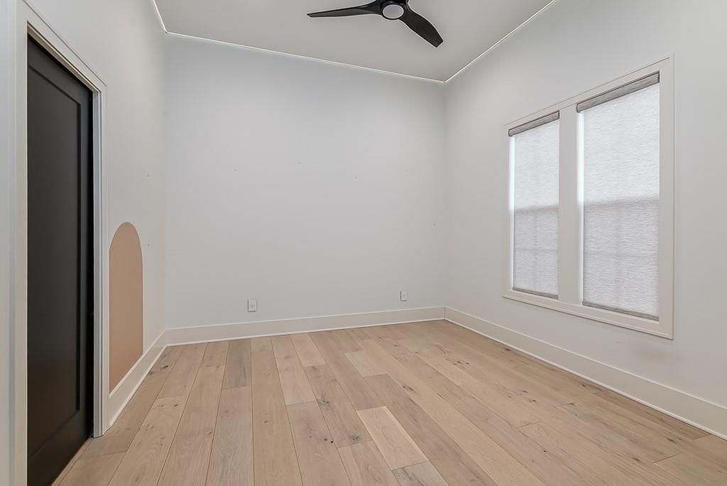 23054 Mclouth Road — photo 35