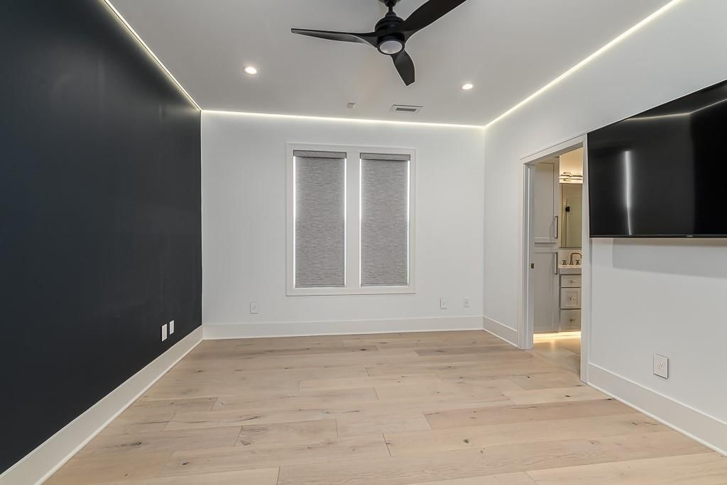 23054 Mclouth Road — photo 41