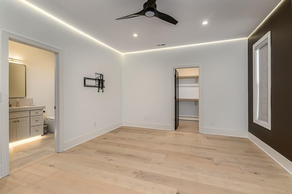 23054 Mclouth Road — photo 42