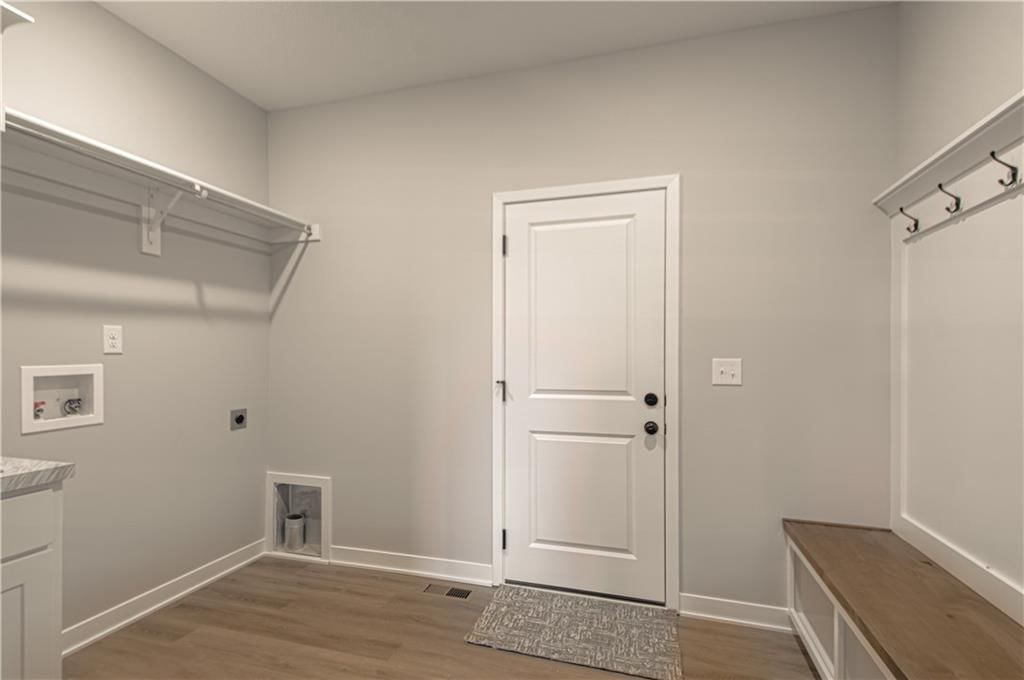 1317 N Holland Court — photo 21