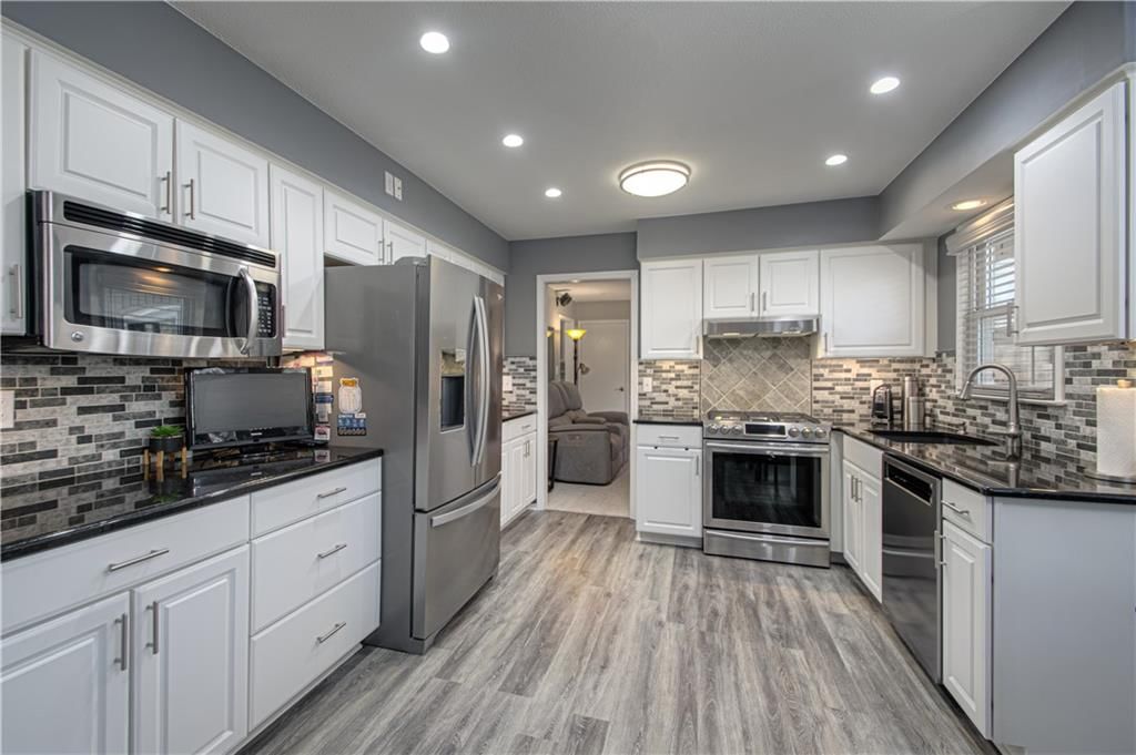 11632 Locust Street — photo 10