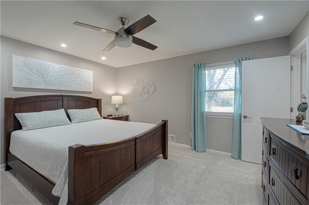 11632 Locust Street — photo 17