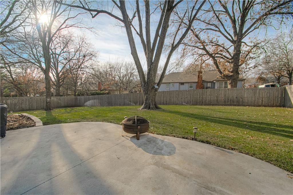 11632 Locust Street — photo 27