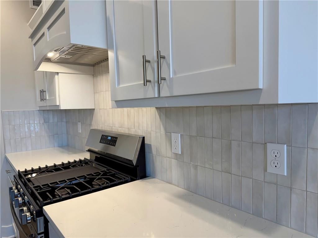 19455 W 114th Terrace — photo 8