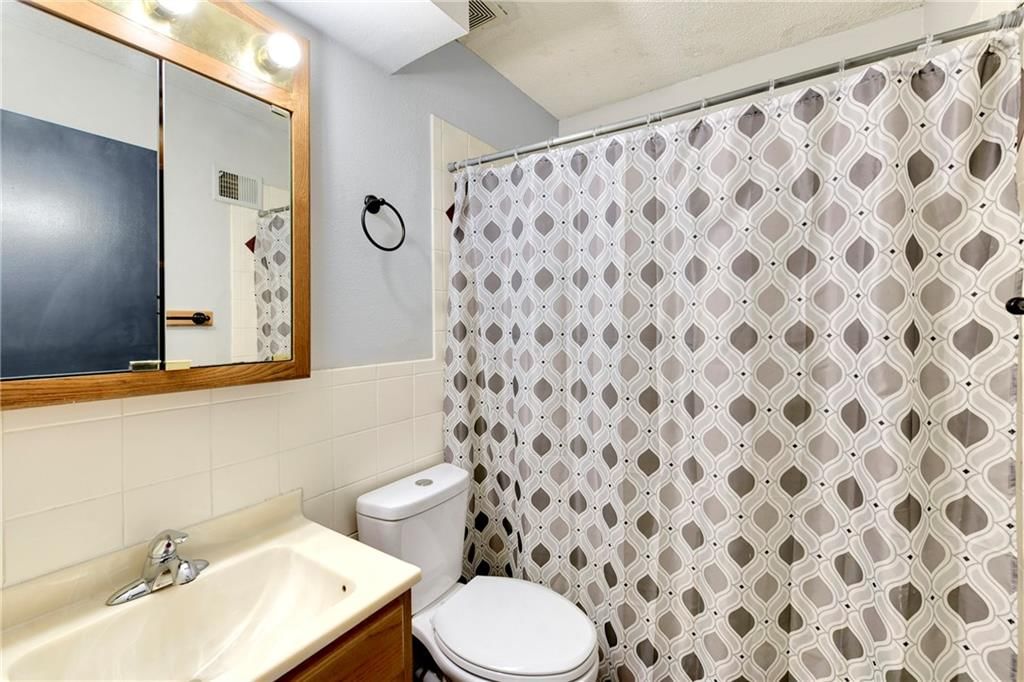 1904 Karlton Way — photo 11