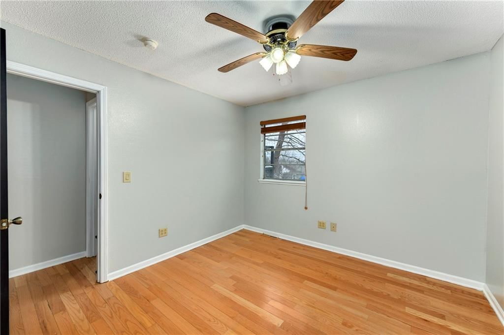 1904 Karlton Way — photo 12