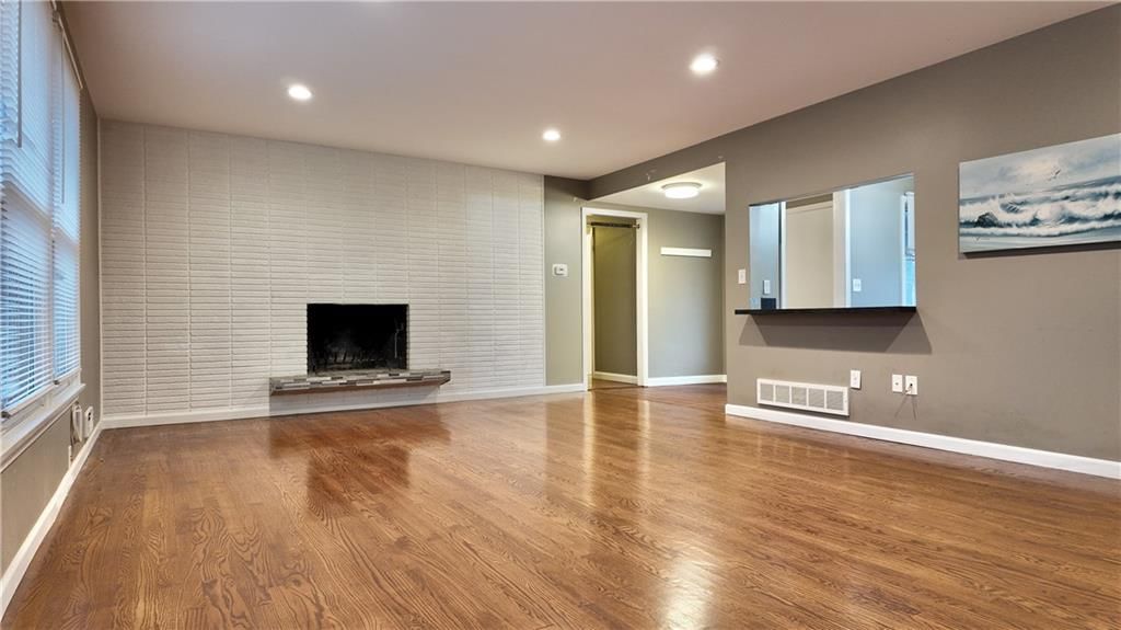 6121 Hunter Street — photo 7