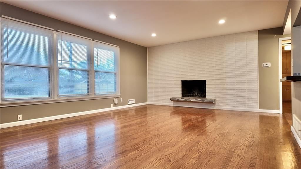 6121 Hunter Street — photo 10