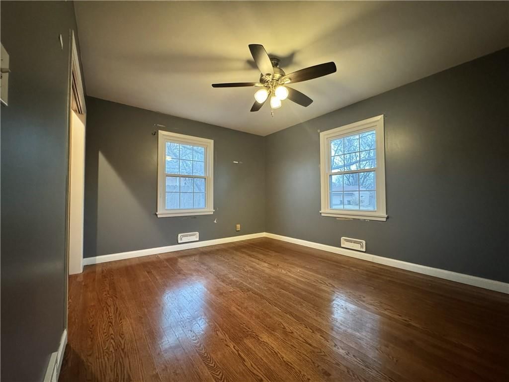 6121 Hunter Street — photo 17