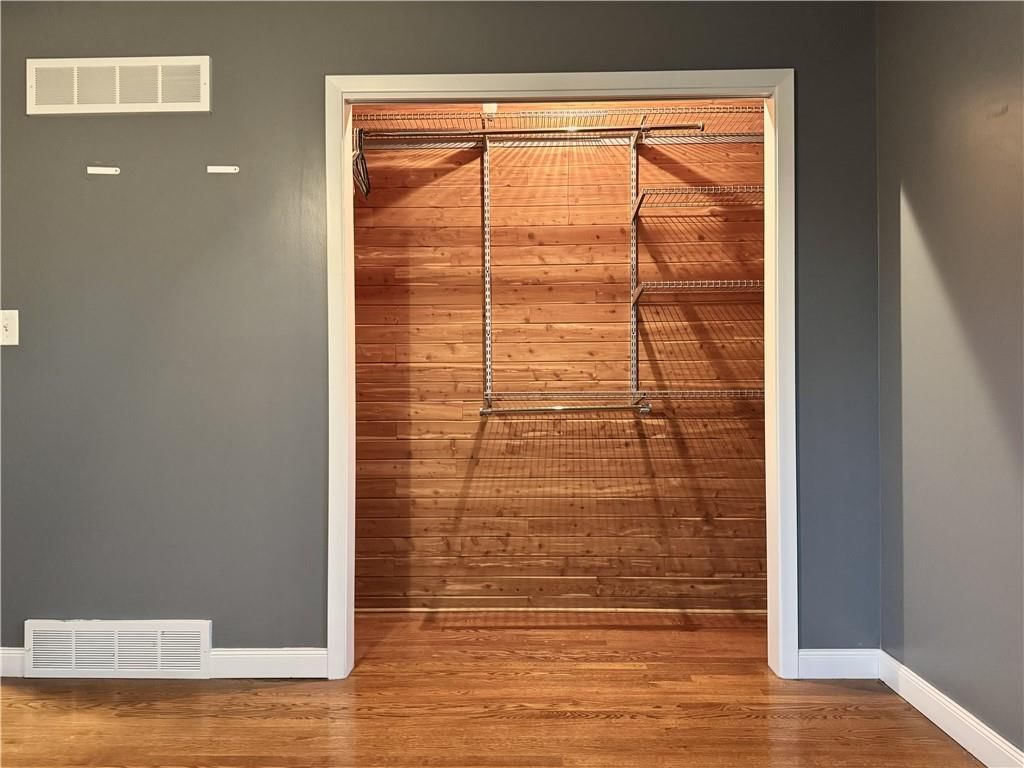 6121 Hunter Street — photo 18