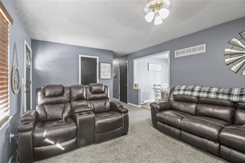 115 Baker Street — photo 4