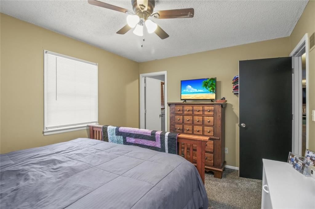 115 Baker Street — photo 12