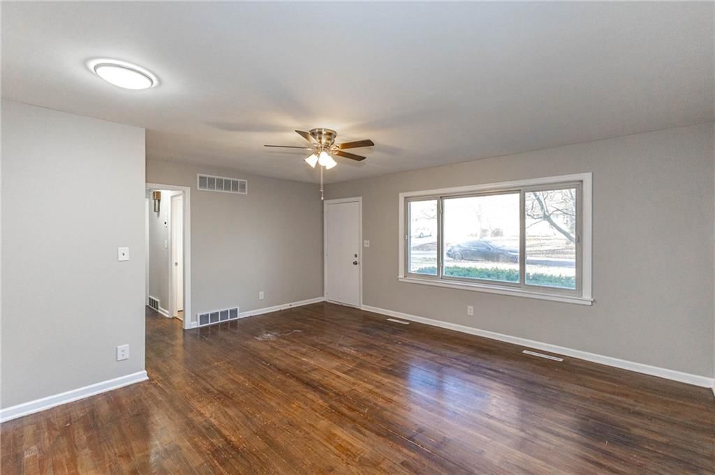 9005 E 74th Street — photo 10