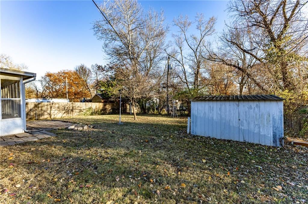 9005 E 74th Street — photo 42