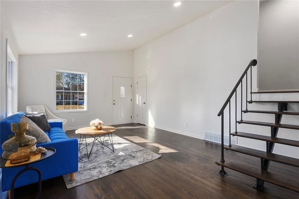 5428 NE 43rd Terrace — photo 7
