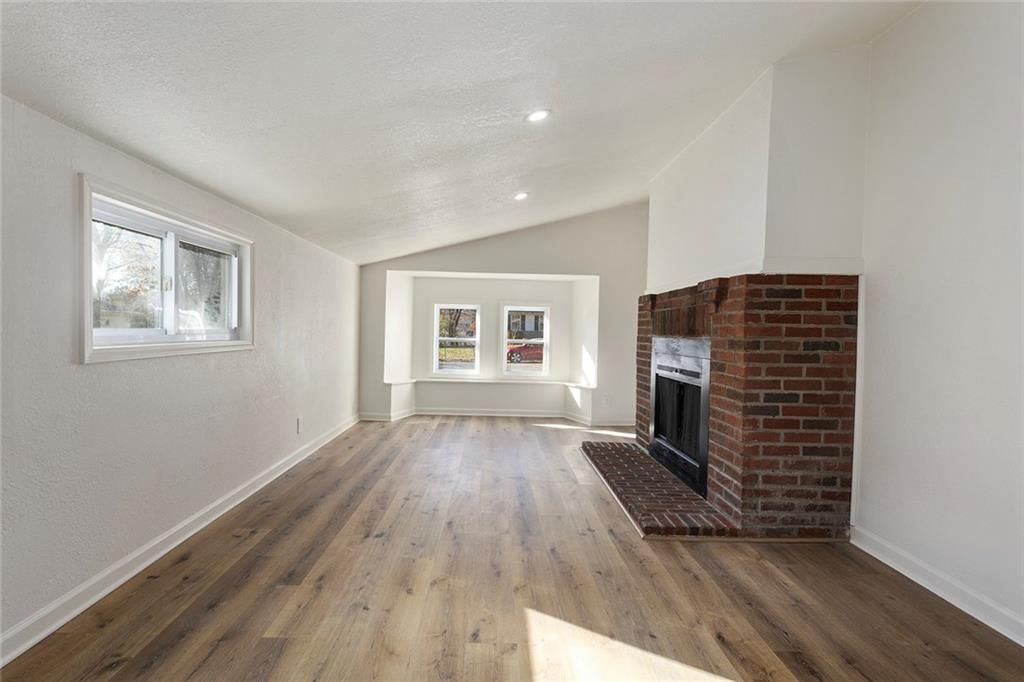 5428 NE 43rd Terrace — photo 10