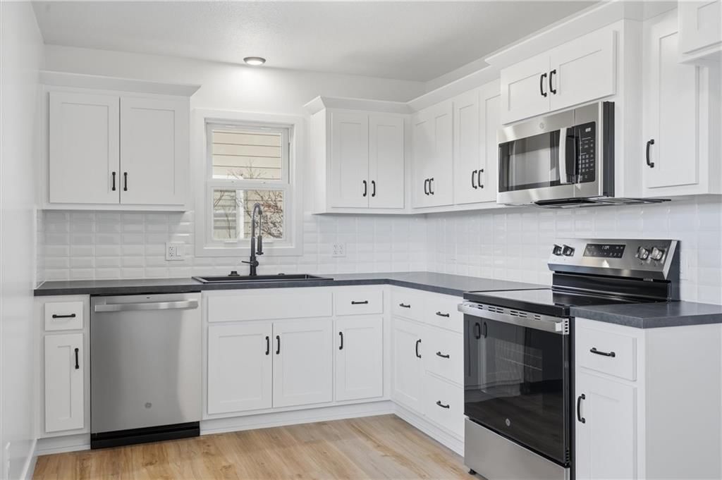 332 Woods Avenue — photo 15