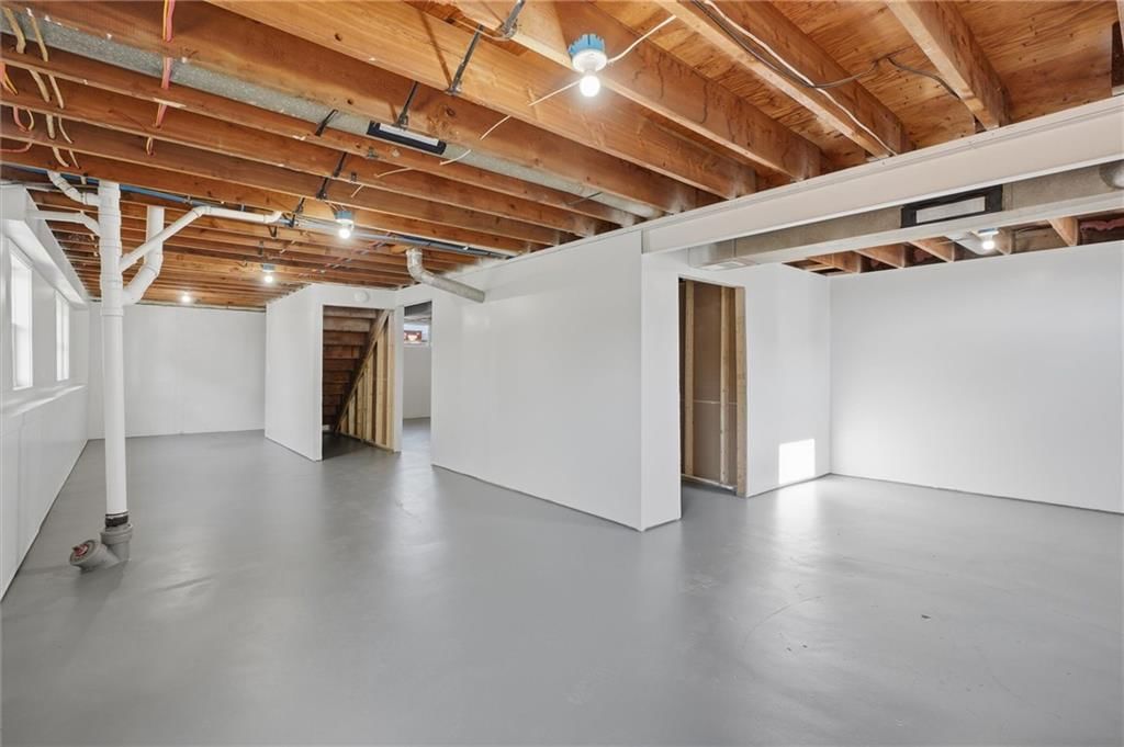 332 Woods Avenue — photo 32