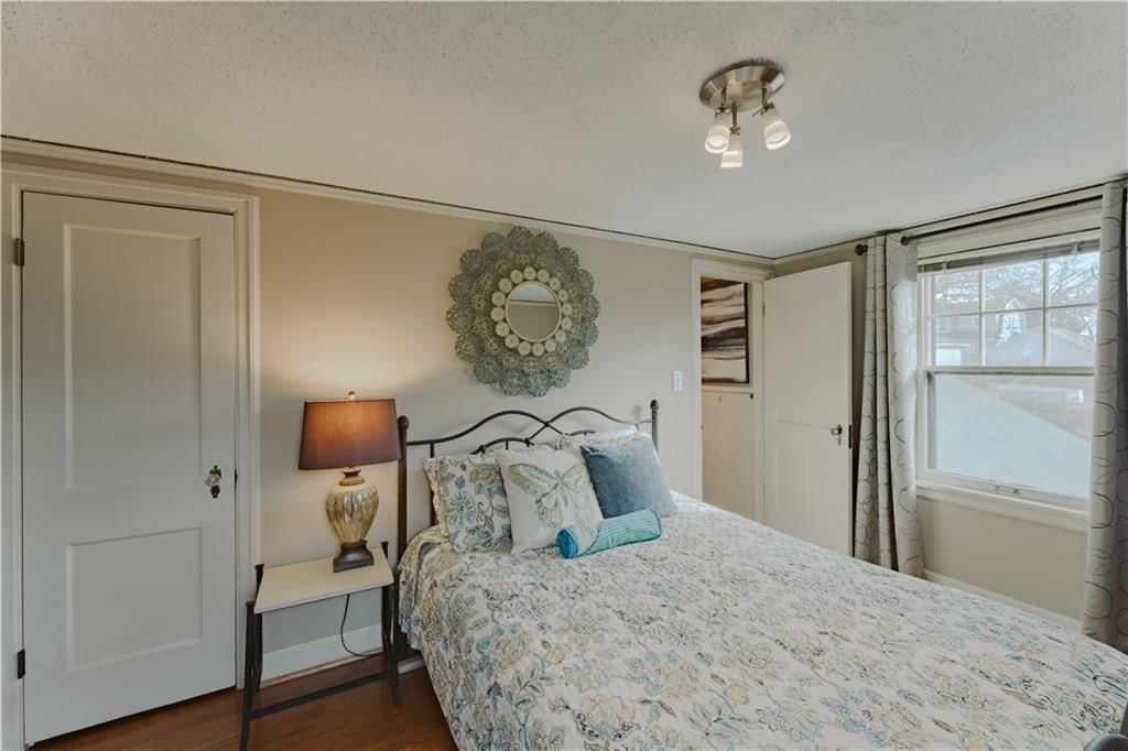 2421 Everett Avenue — photo 15