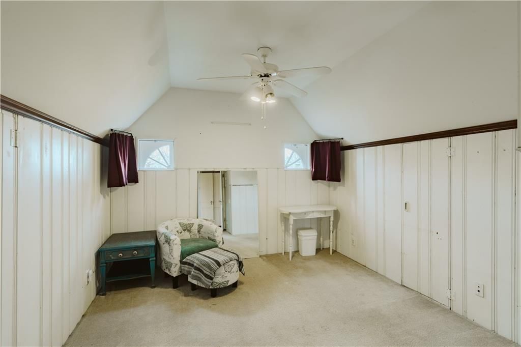 2421 Everett Avenue — photo 19