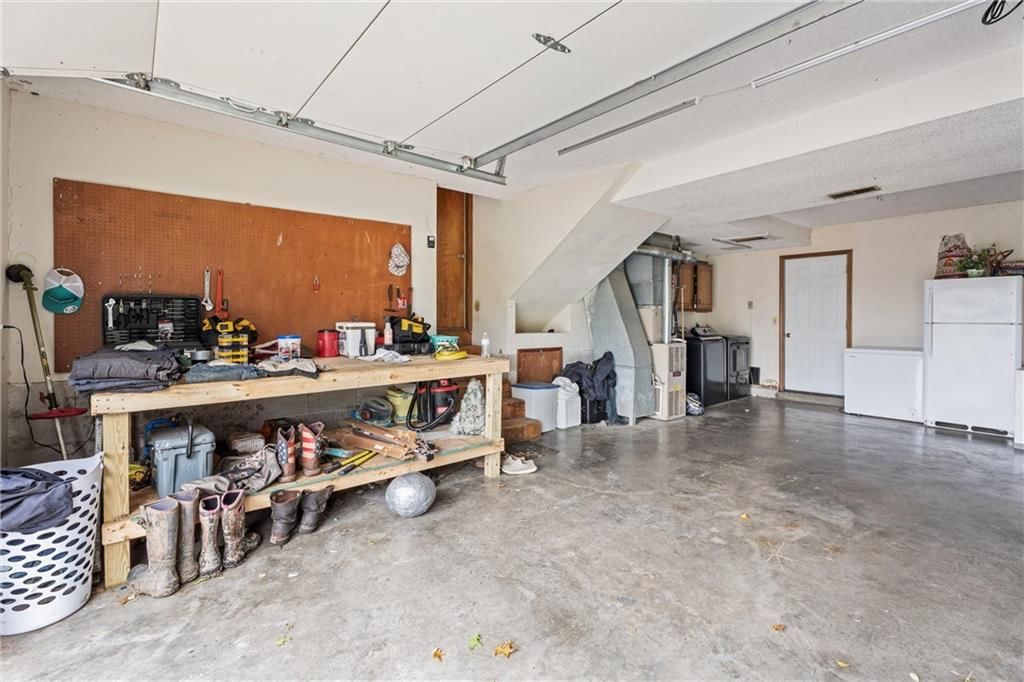 105 Fawnwood Drive — photo 30