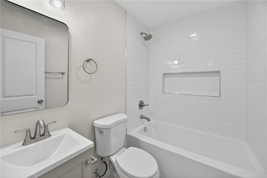 2643 S 30th Street — photo 13