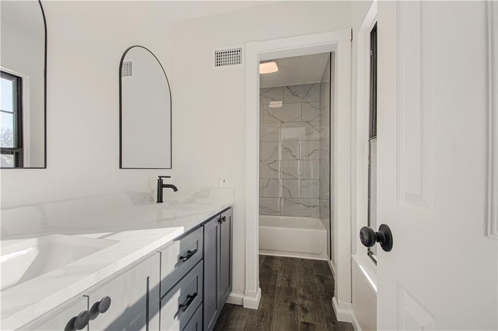 10209 Foster Street — photo 21