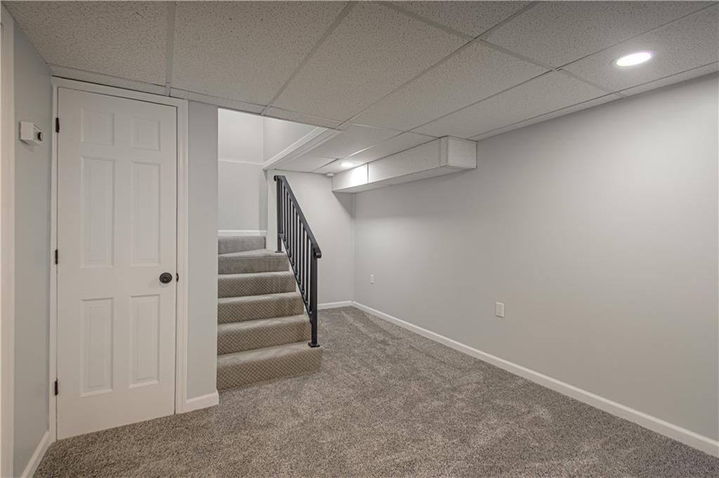 10209 Foster Street — photo 25
