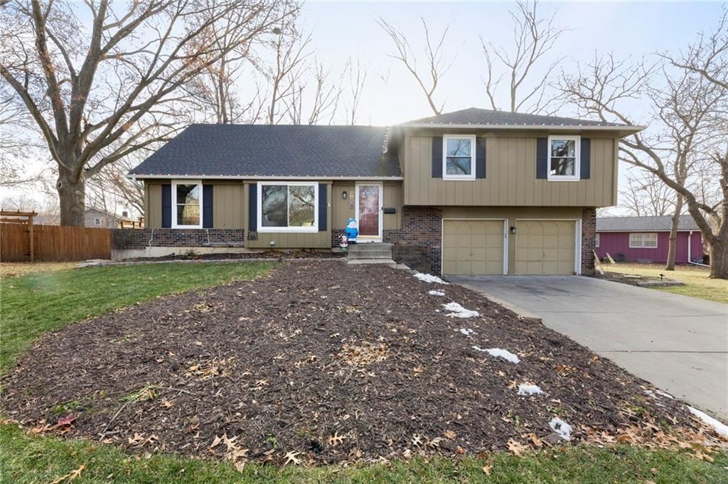 9609 Hardy Street, Overland Park, KS