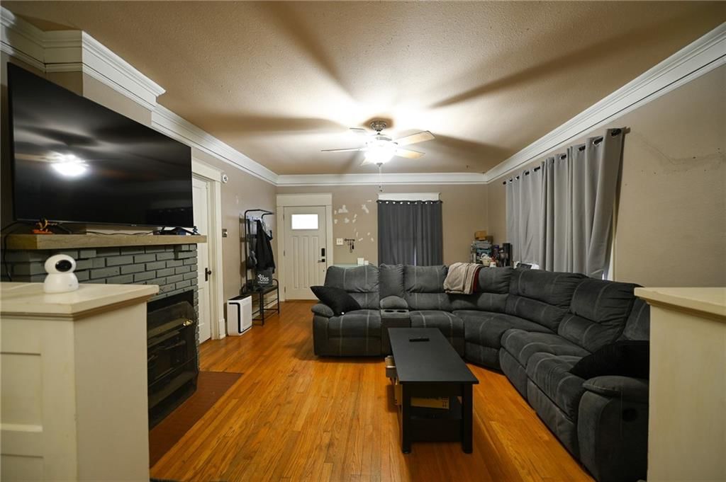 223 N Sergeant Avenue — photo 15