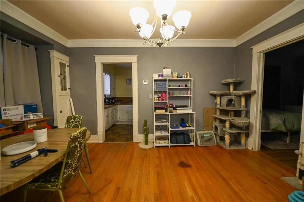 223 N Sergeant Avenue — photo 16