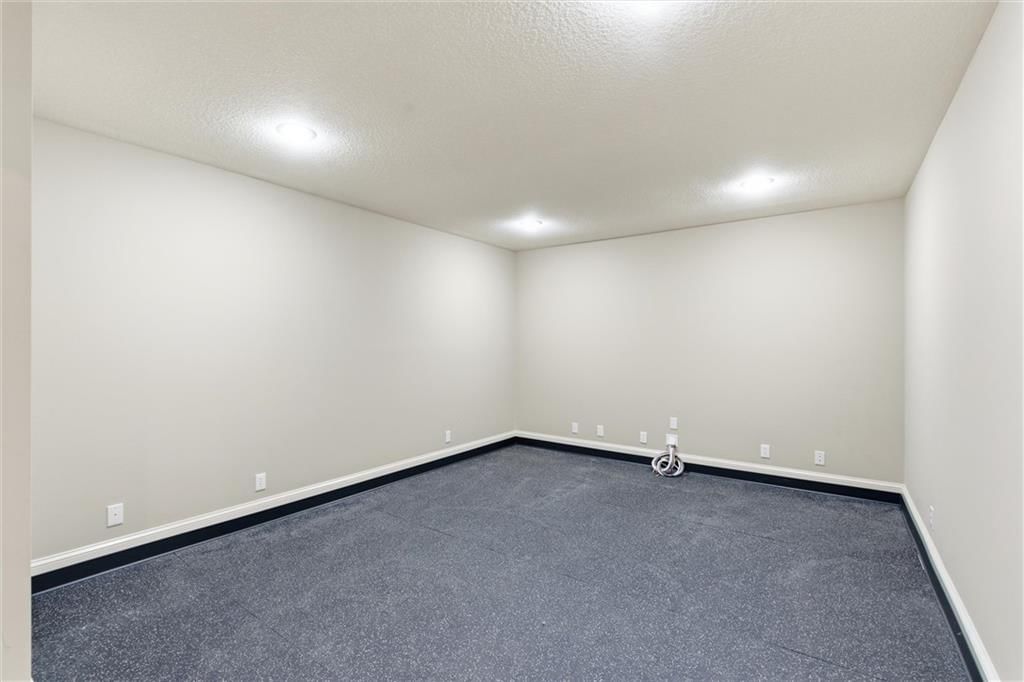 3208 W 154th Street — photo 29