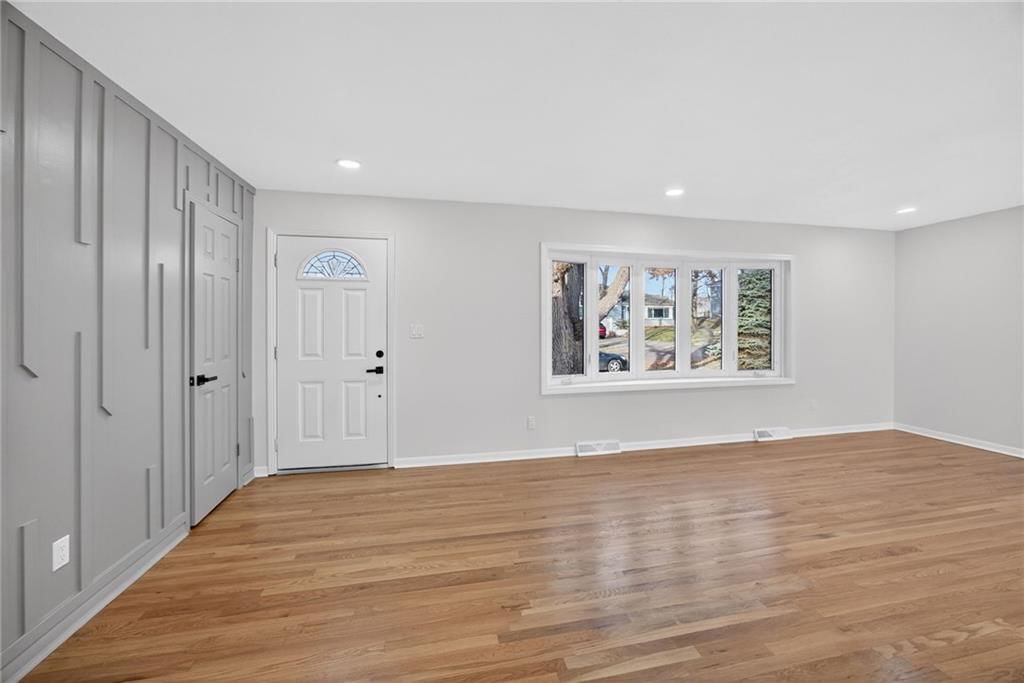 10223 Dearborn Drive — photo 6