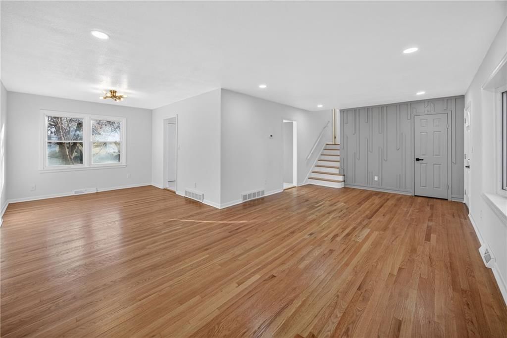 10223 Dearborn Drive — photo 10