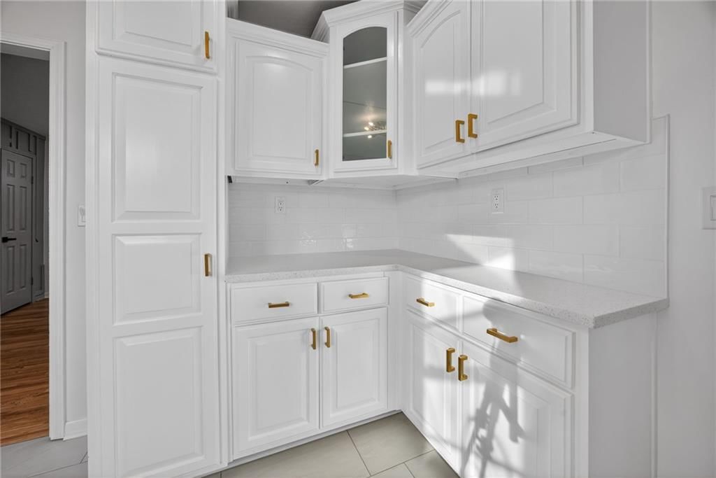10223 Dearborn Drive — photo 12