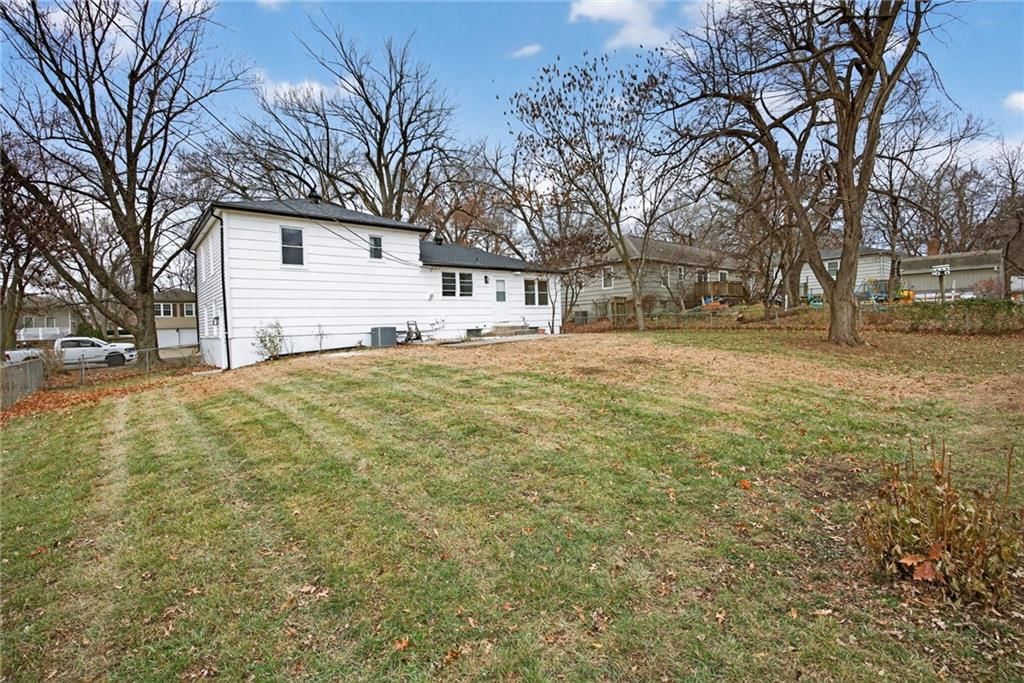 10223 Dearborn Drive — photo 29