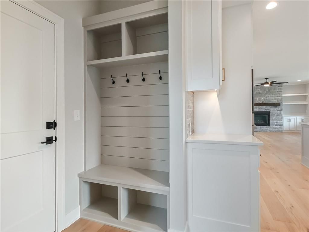 16735 S Fellows Street — photo 25