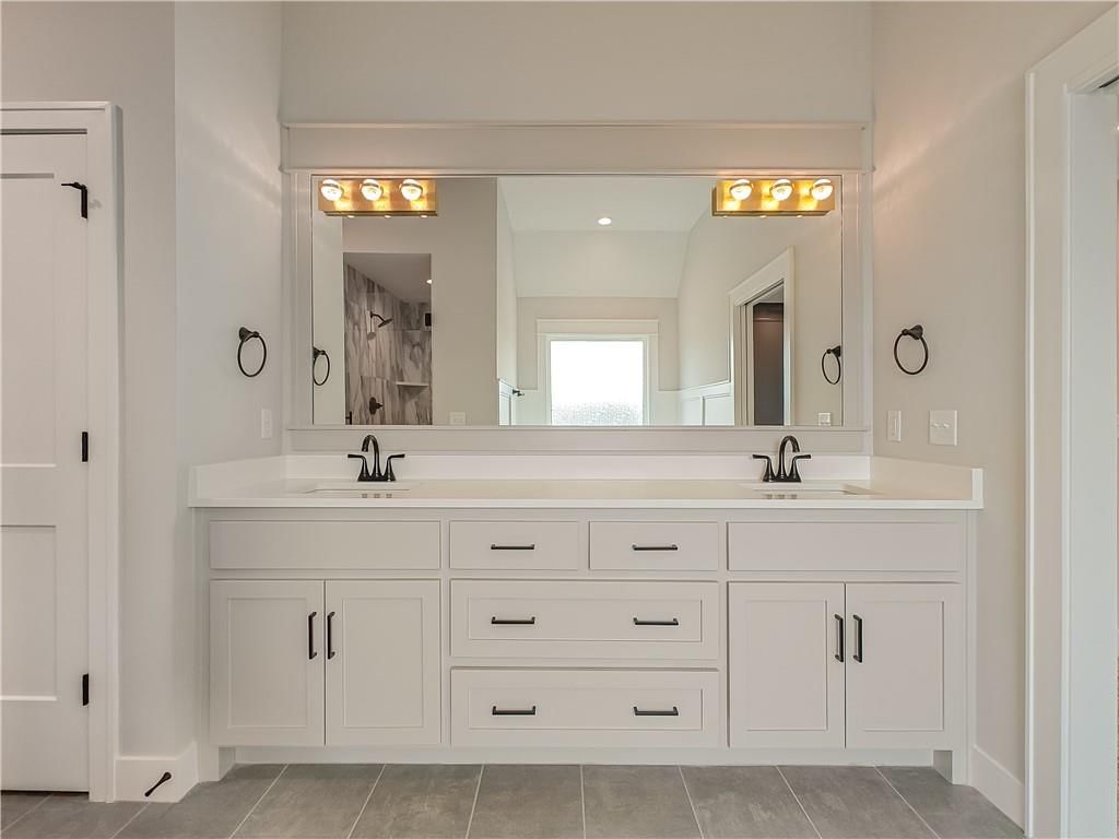 16735 S Fellows Street — photo 32