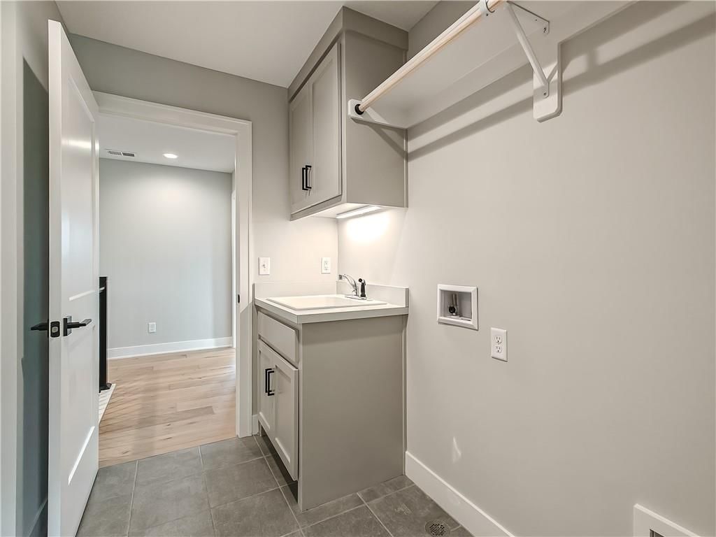 16735 S Fellows Street — photo 39