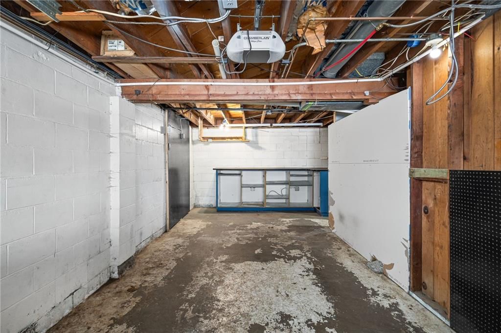 3333 Seneca Street — photo 22