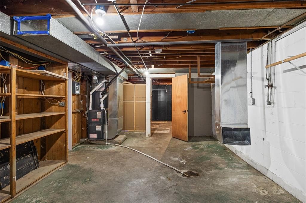 3333 Seneca Street — photo 25
