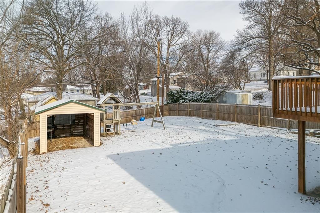 3333 Seneca Street — photo 31