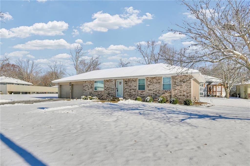 3609 SW Harbor Circle — photo 3