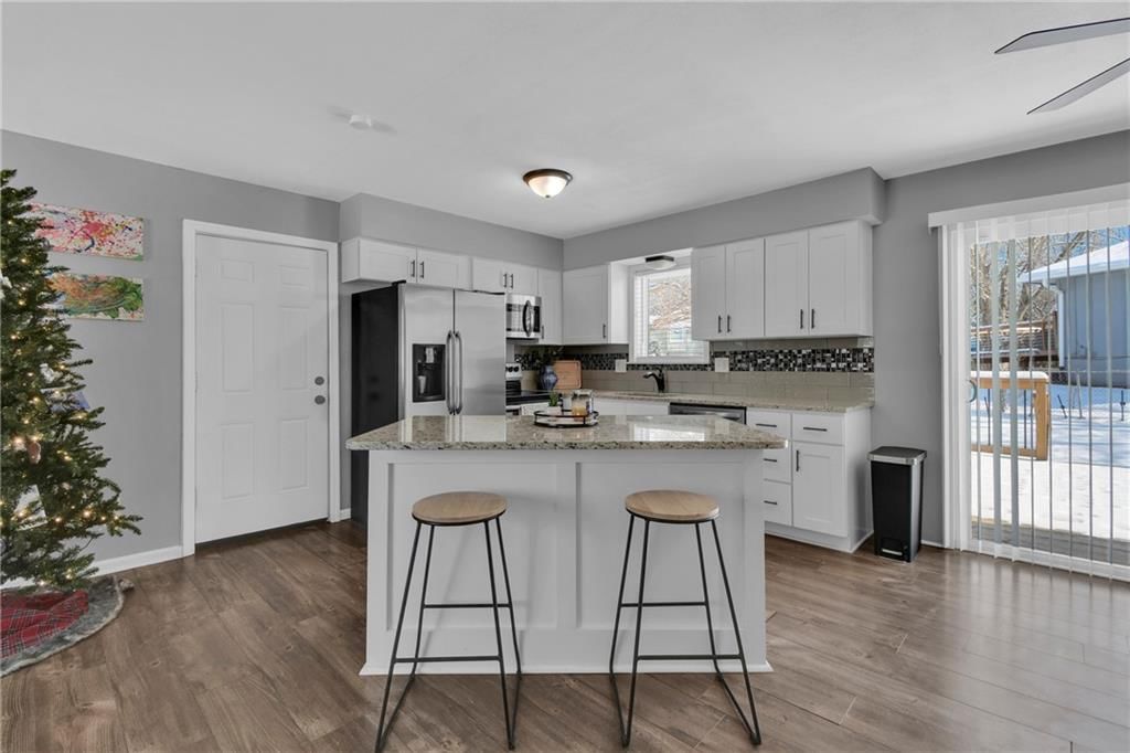 3609 SW Harbor Circle — photo 8