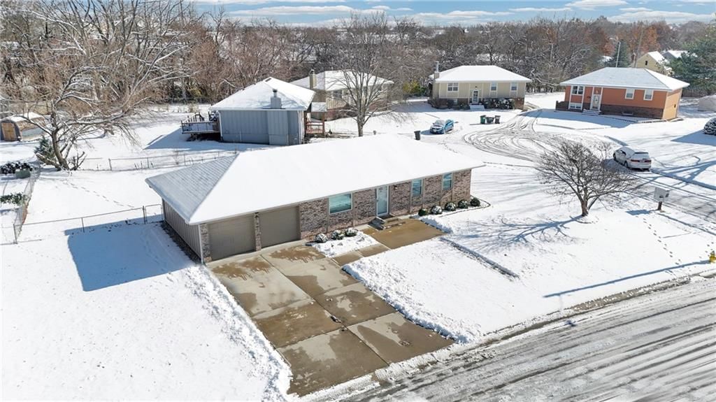 3609 SW Harbor Circle — photo 35