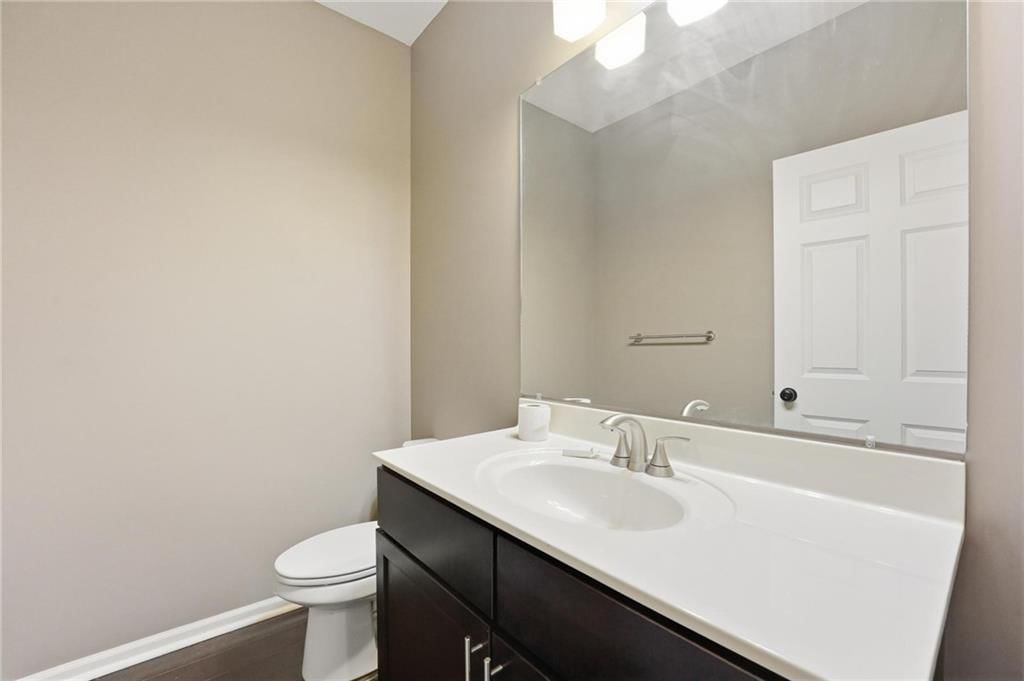 2116 Garfield Avenue — photo 14
