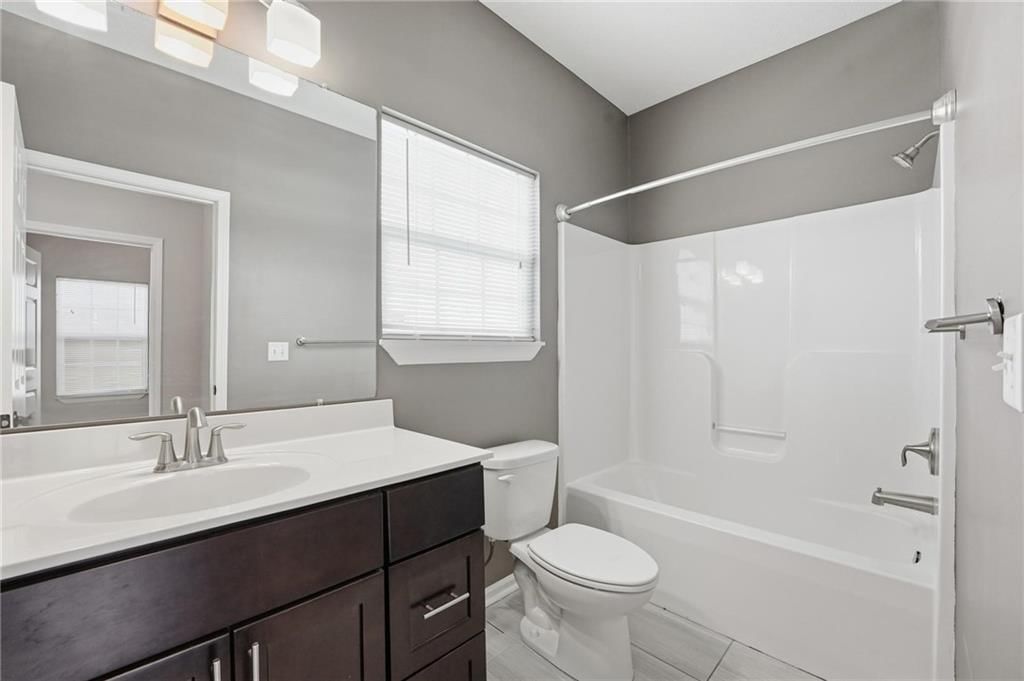 2116 Garfield Avenue — photo 24