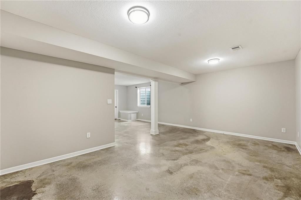 2116 Garfield Avenue — photo 26