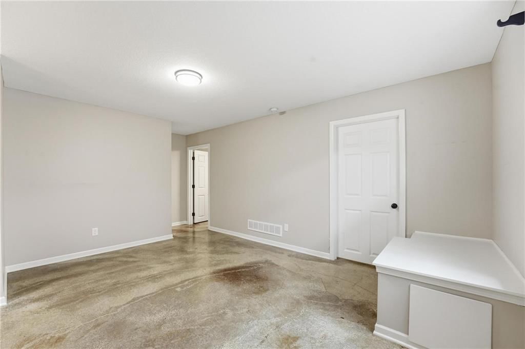 2116 Garfield Avenue — photo 27