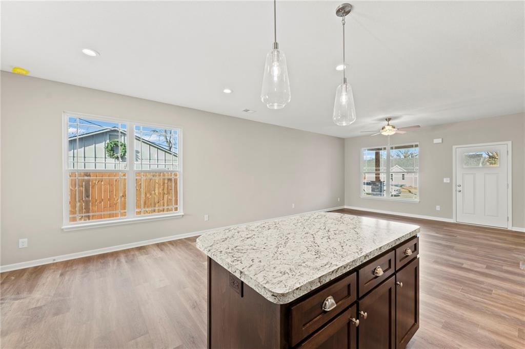818 W 10th Street — photo 15